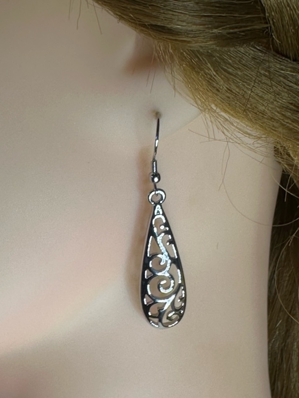 Filigree Teardrop Dangle Earrings Boho Vintage Silver